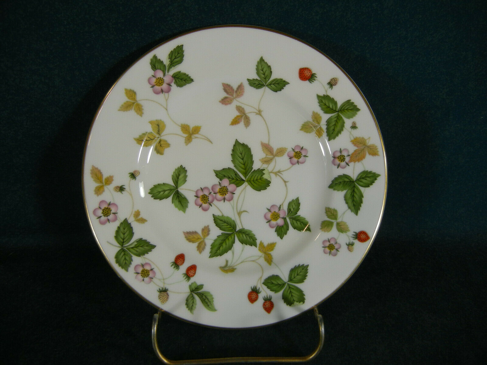 Wedgwood Wild Strawberry 6" Bread And Butter Plate(s)