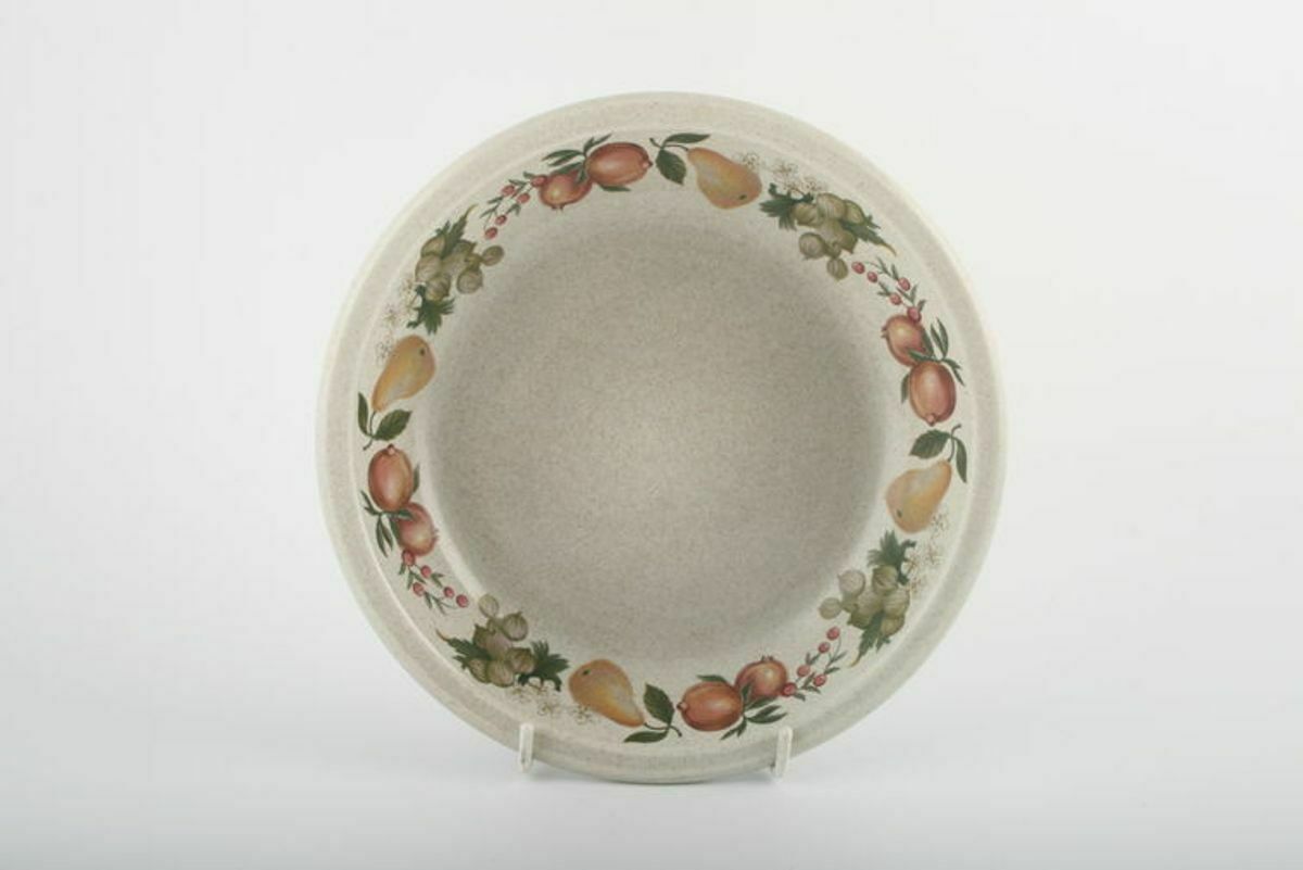 Wedgwood - Quince - Rimmed Bowl - 59902y