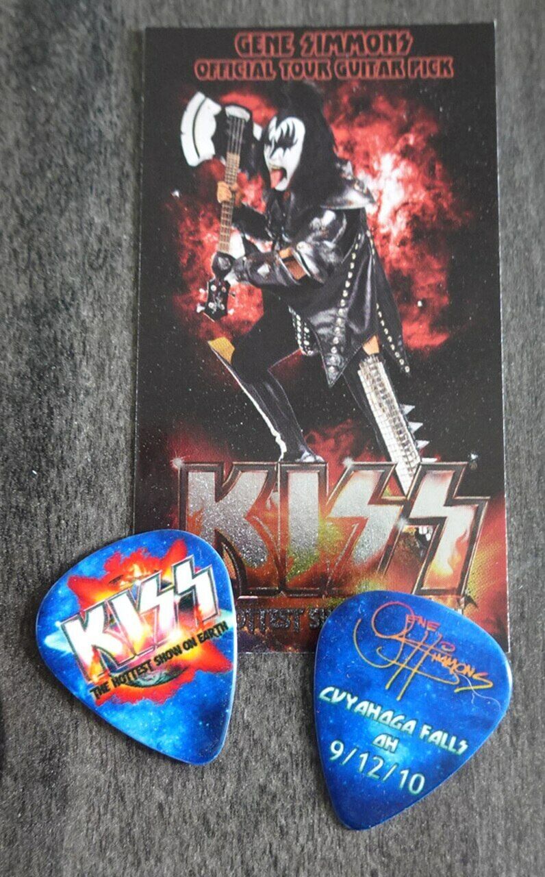 Kiss Hottest Show On Earth Cuyahoga Falls 091210 Gene Simmons Guitar Pick